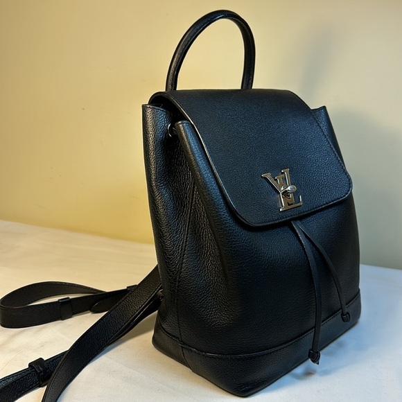 COA Louis Vuitton Calfskin LockMe Backpack Silver Hdw #DU3196 France 2016 - Picture 5 of 17